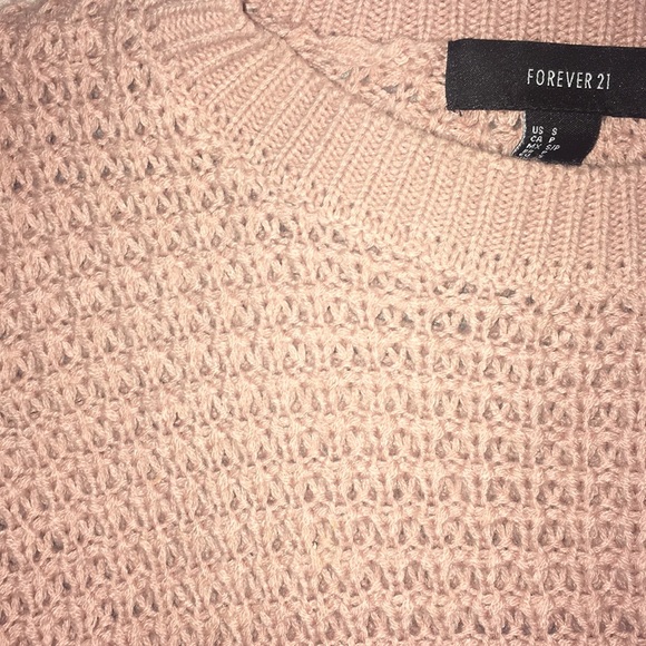 Forever 21 adorable sweater - Picture 2 of 2